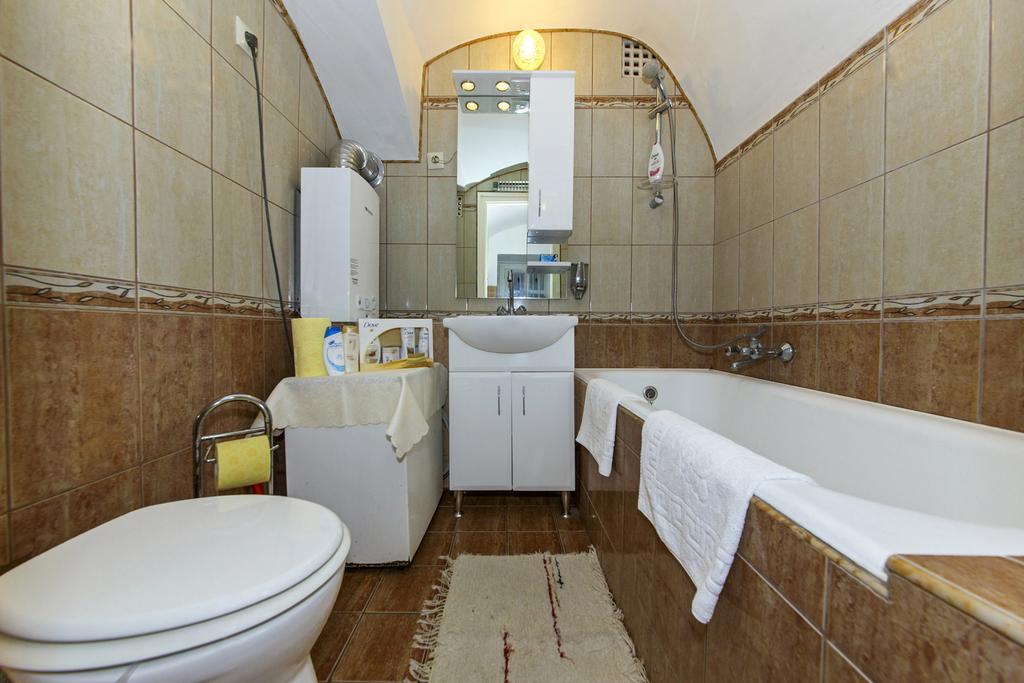 Barokk Vendeghaz Hotel Eger Ngoại thất bức ảnh