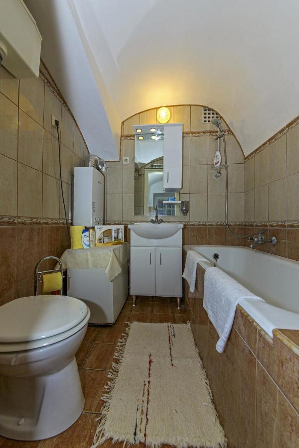 Barokk Vendeghaz Hotel Eger Phòng bức ảnh